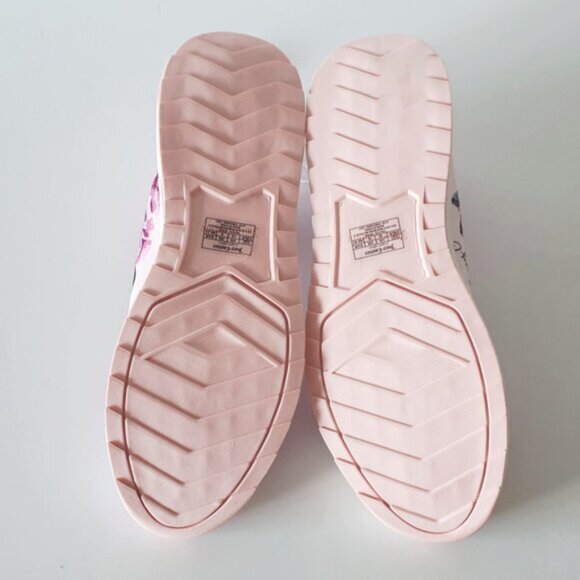 NWT Juicy Couture floral print and crystal embellished slip on knit sneakers 10 - Picture 12 of 12